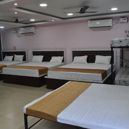 Midwaay Resort Patratu ภายนอก รูปภาพ