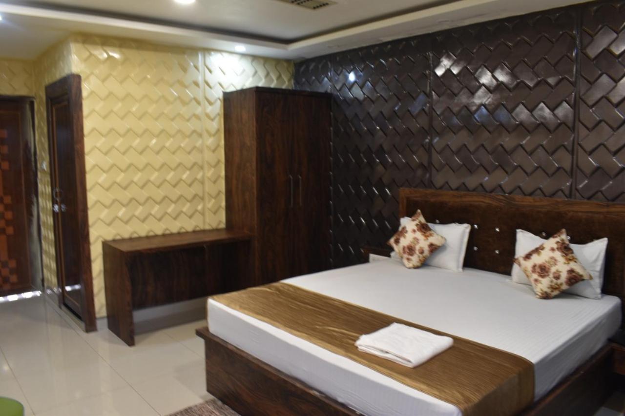 Midwaay Resort Patratu ภายนอก รูปภาพ